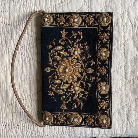 Vintage Handbags - Anthropologie Style Vintage Boho Clutch Black